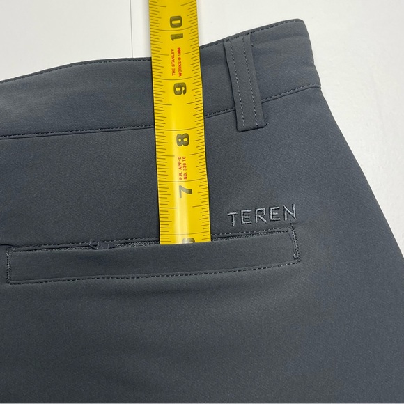 TEREN Womens Daily Driver Traveler Performance Gray Shorts Hiking Outdoor Size 2 - Picture 9 of 9